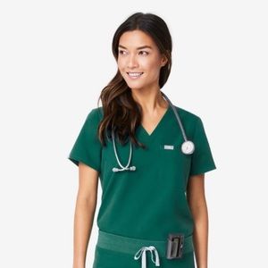 ISO HUNTER GREEN FIGS